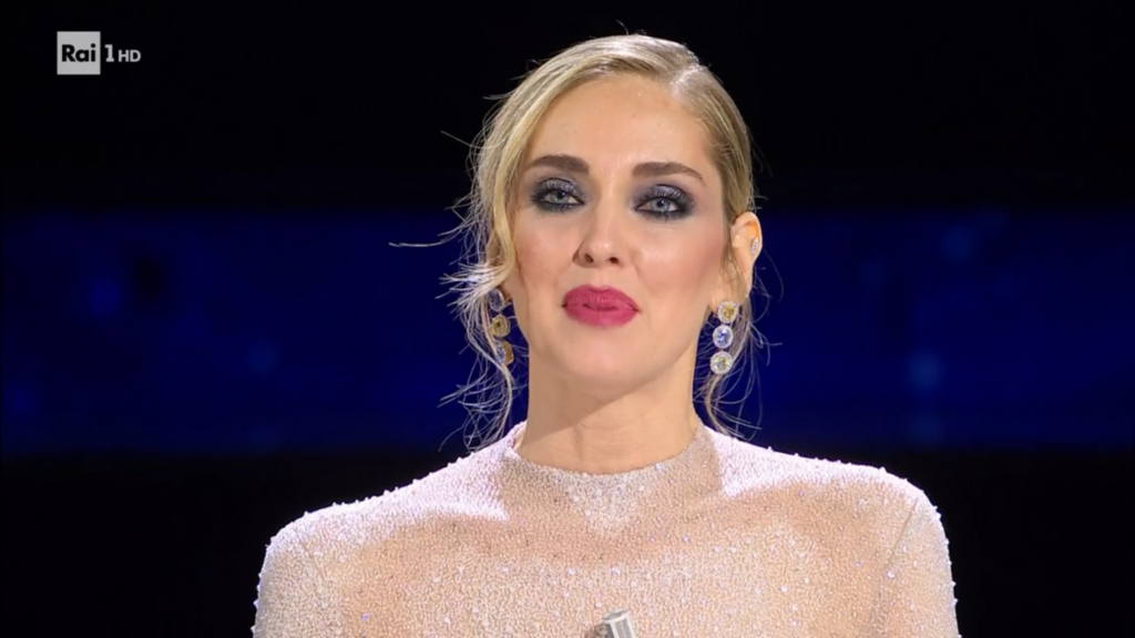 Sanremo, Chiara Ferragni protagonista con il suo discorso e il vestito ...