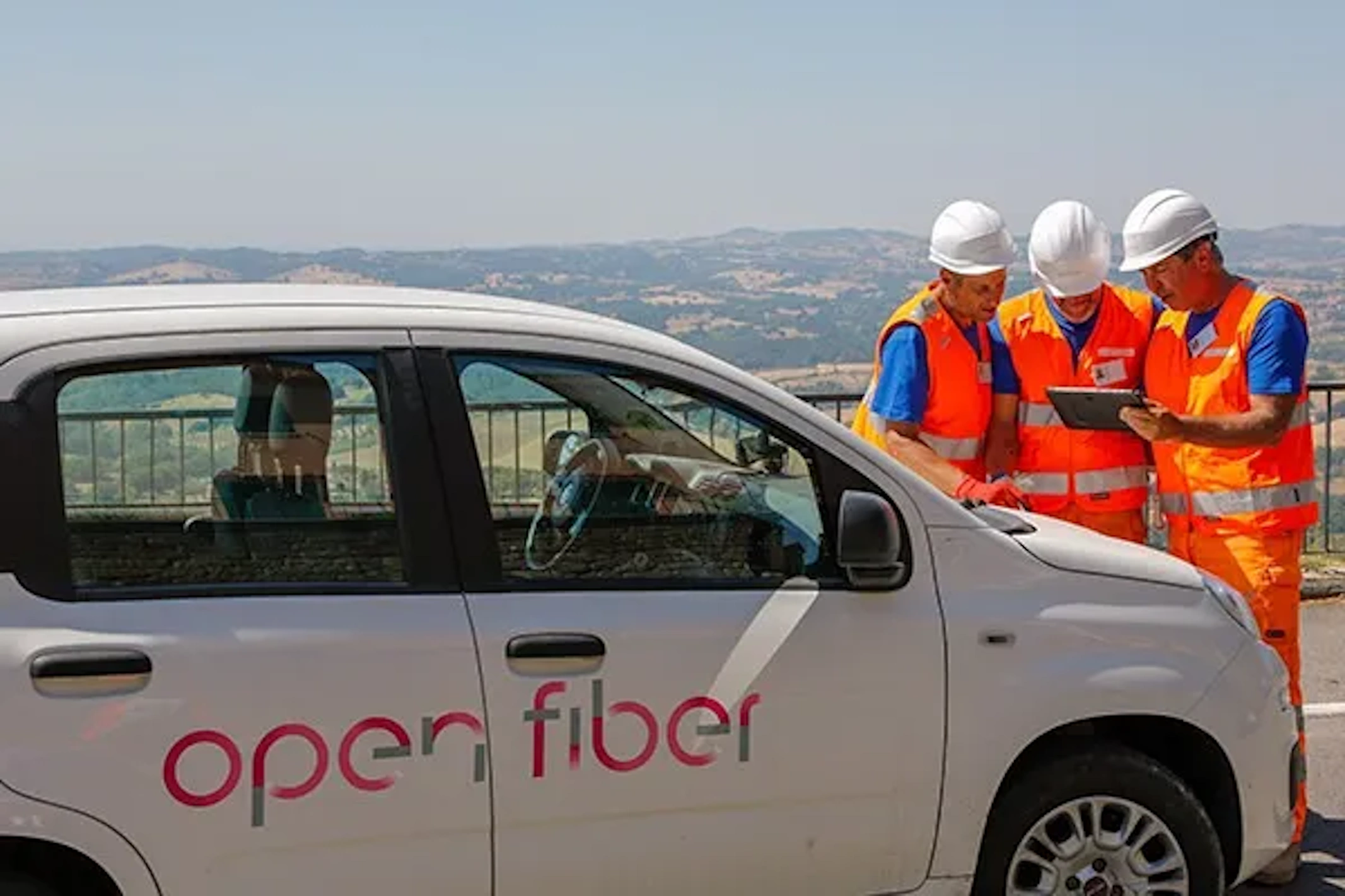 Open Fiber cantieri fibra Italia a 1 Giga